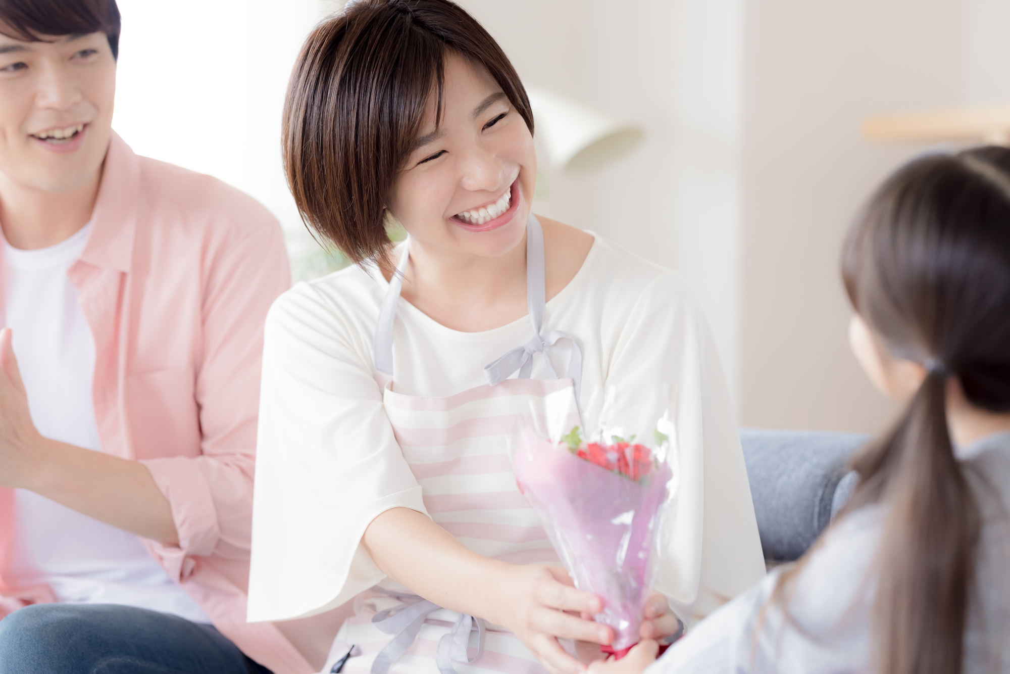 中国語のお礼は「ありがとう」だけじゃない？「どういたしまして」の返し方は？