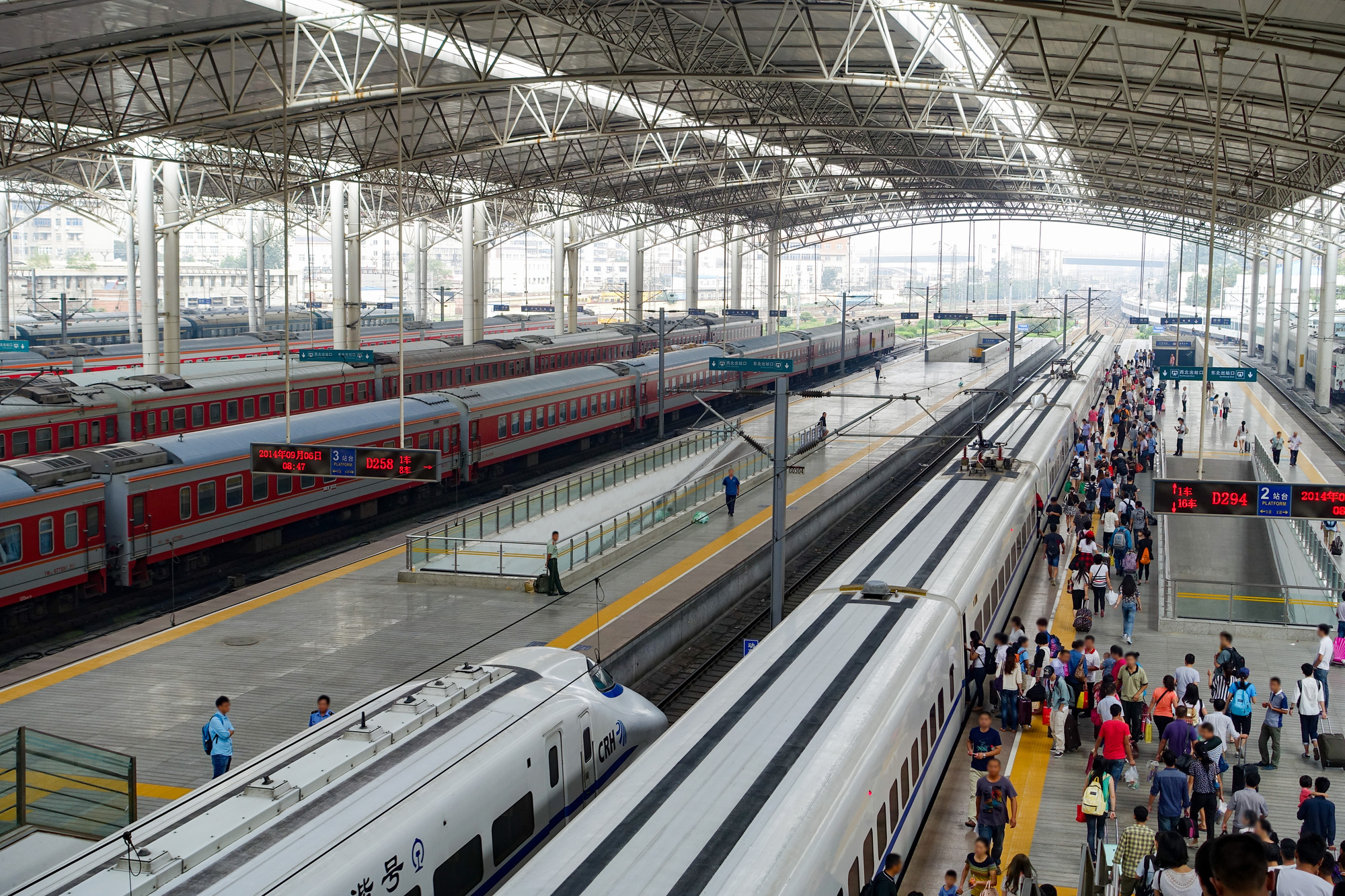 広大な中国の都市間移動の主役は高速鉄道とフライト!快適な旅のガイド