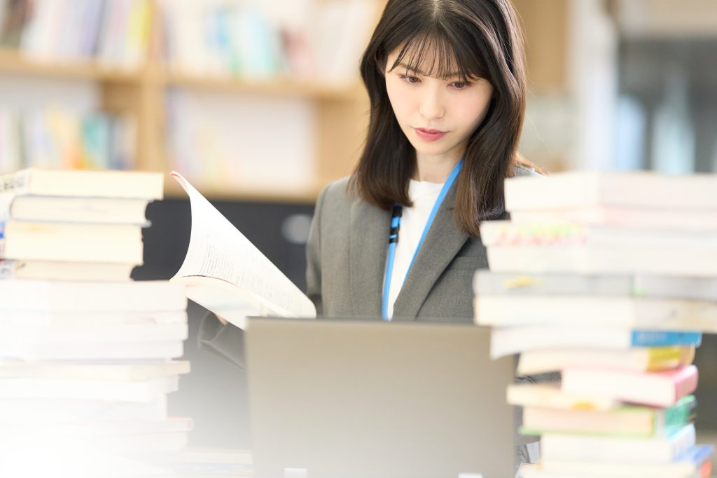 ビジネス中国語は【独学】で可能？限界と実務のポイントを解説