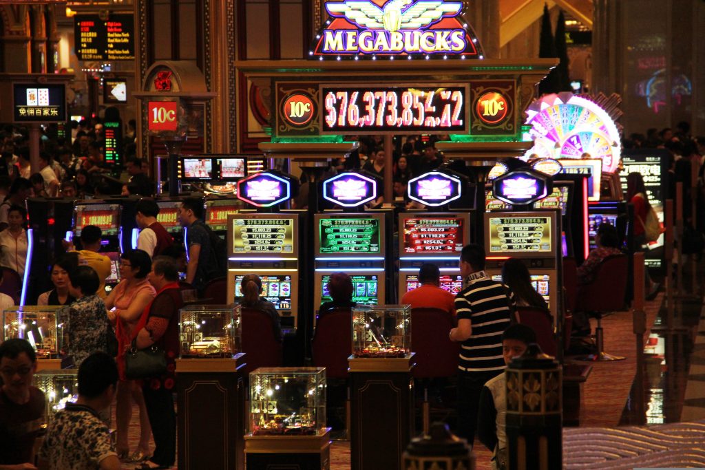 マカオ旅行で体験したいカジノ|初心者でも楽しめる過ごし方